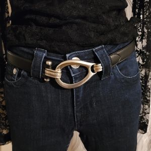 Black Leather Expandable Belt with Unique Hook, Silver Buckle.
